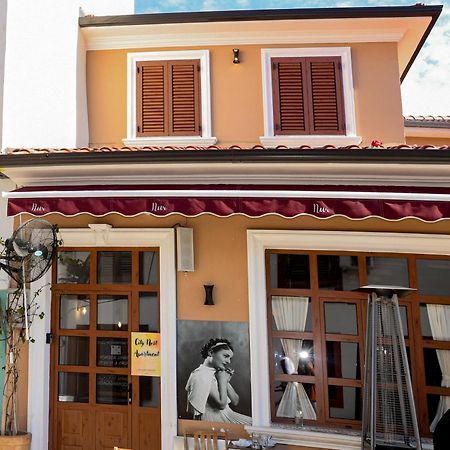 City Nest Shkodër Buitenkant foto